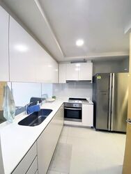 The Lakefront Residences (D22), Condominium #551442111